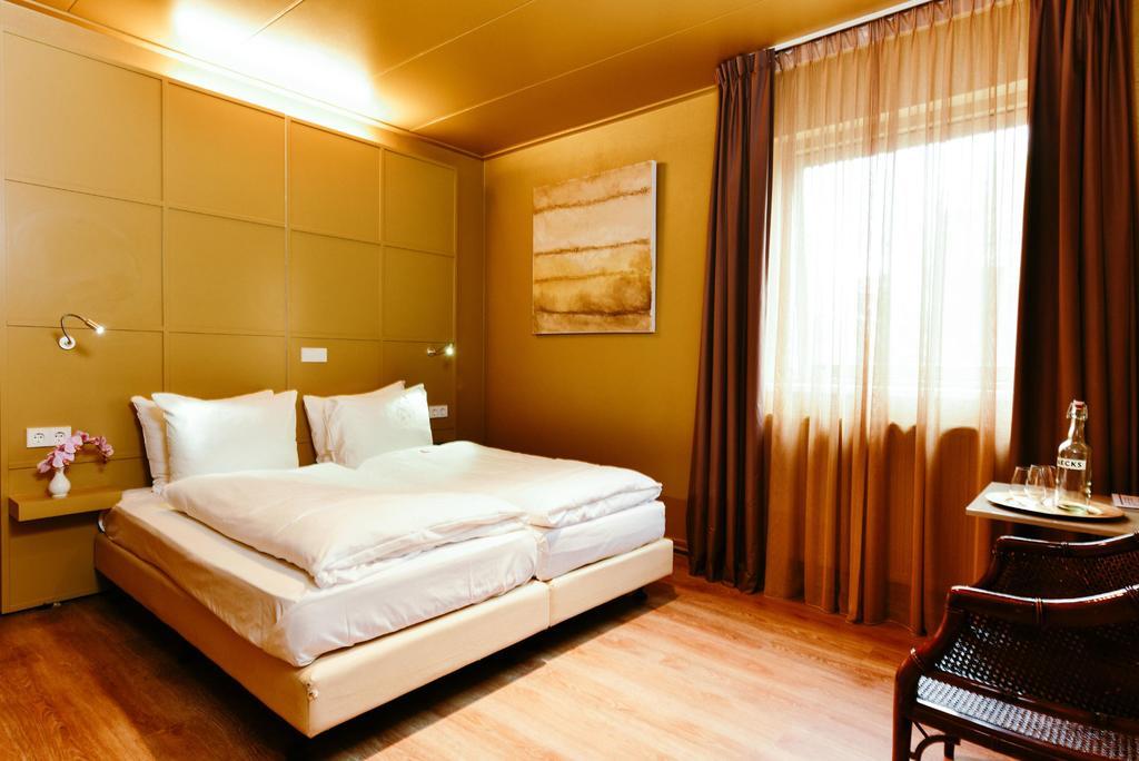 Hotel Raecks Haarlem Esterno foto