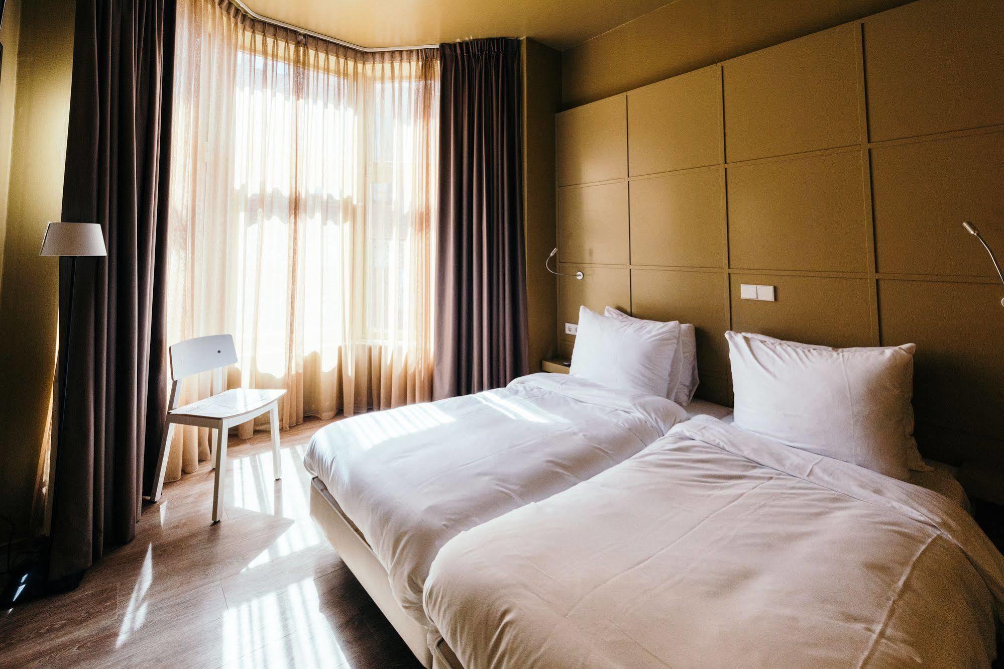 Hotel Raecks Haarlem Esterno foto
